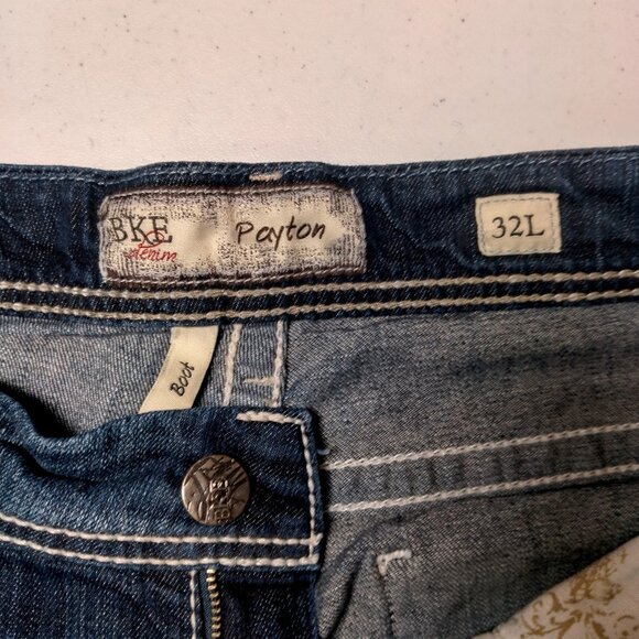BKE Denim Payton Jeans Women 32L Dark Wash Blue Pants Whiskered White Stitching - Picture 4 of 16